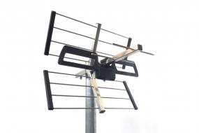 Antenne UHF a larga banda Yagi-12W45G.jpg